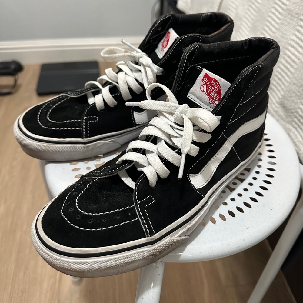 Sk8-Hi Shoe Vans Women’s 7.5